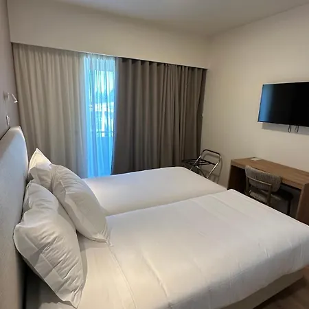 Ξενοδοχείο Joao Paulo Ii 3*